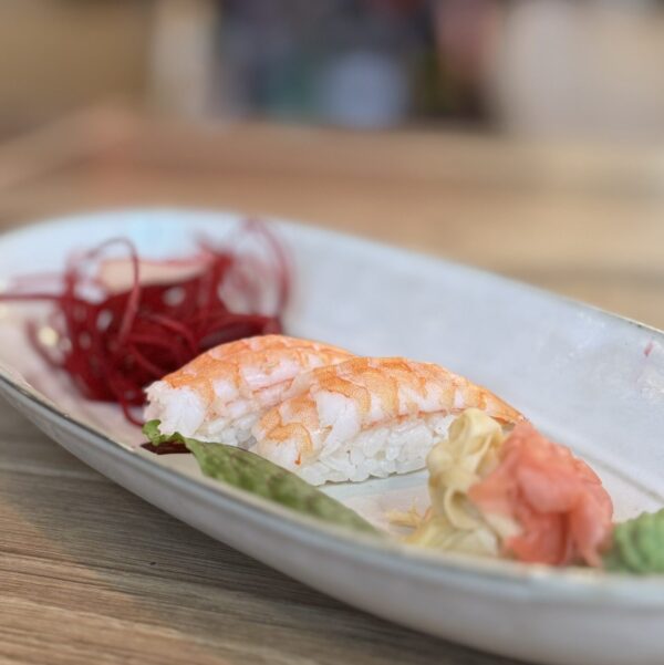 Nigiri z parzoną krewetką